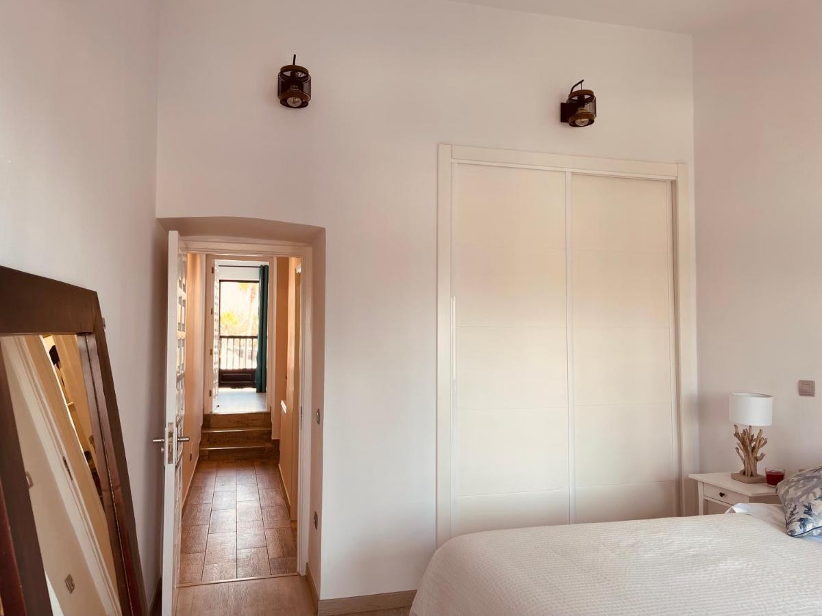 Vivienda Unica En Primera Linea De Playa San Bartolomé المظهر الخارجي الصورة