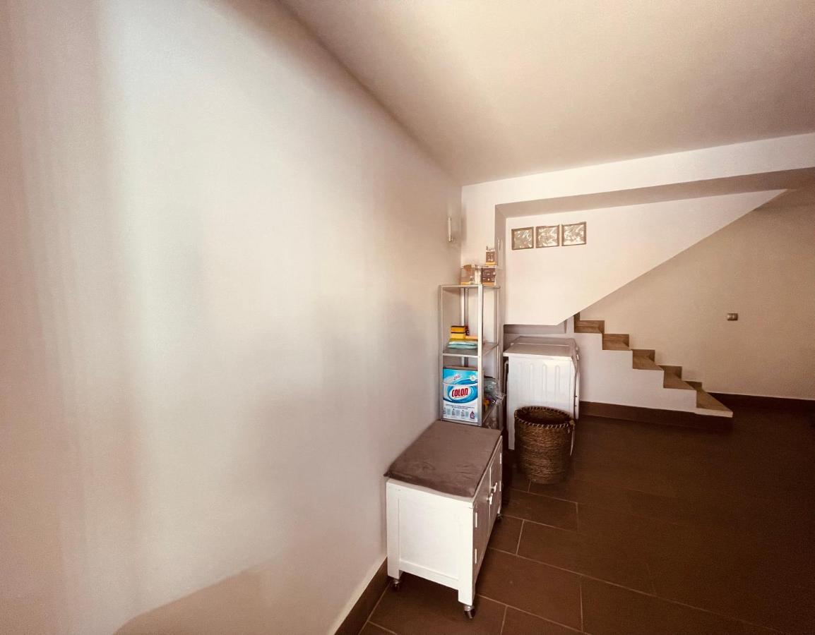 Vivienda Unica En Primera Linea De Playa San Bartolomé المظهر الخارجي الصورة